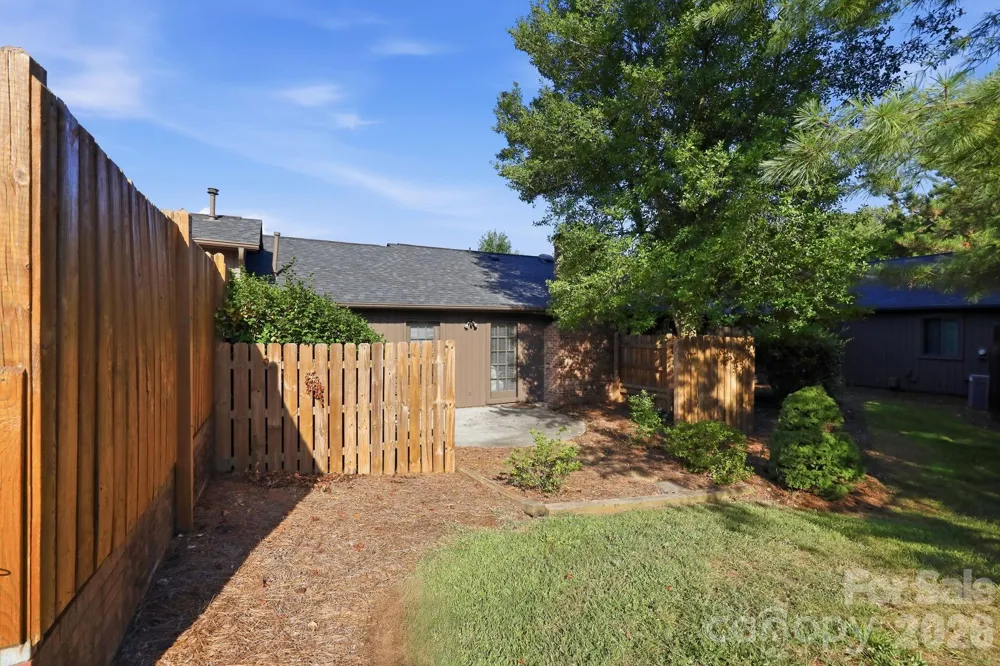103 Briar Ridge Circle Winston Salem, NC 27104