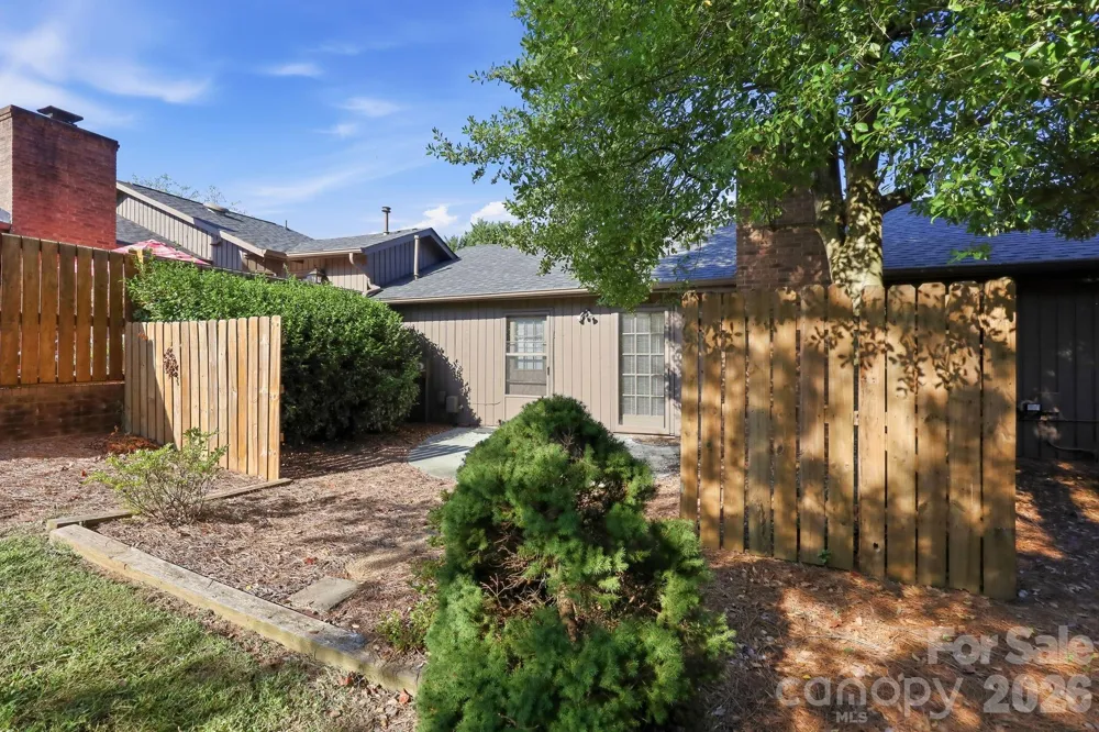 103 Briar Ridge Circle Winston Salem, NC 27104