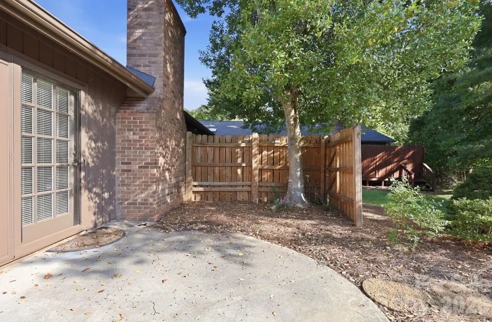 103 Briar Ridge Circle Winston Salem, NC 27104