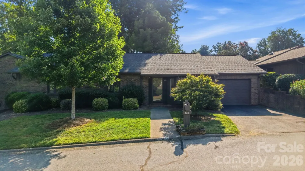 103 Briar Ridge Circle Winston Salem, NC 27104