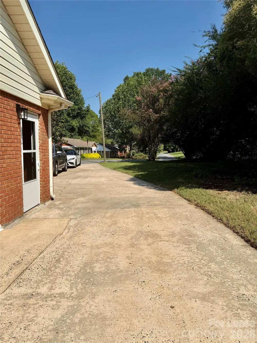3132 Dawnshire Avenue Charlotte, NC 28216