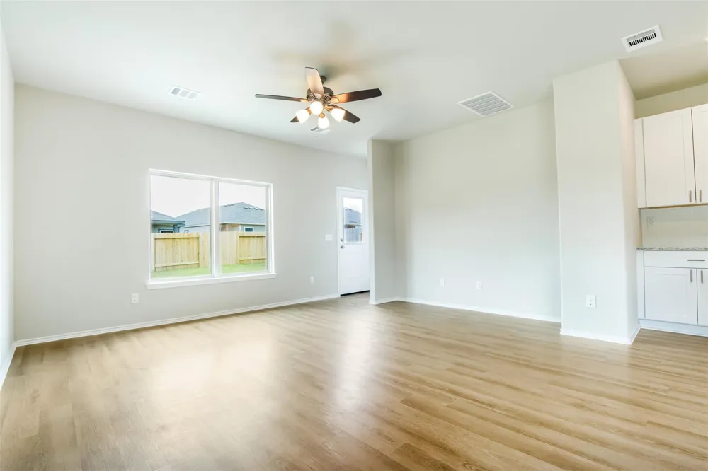 8205 Red Spruce St Magnolia, TX 77354