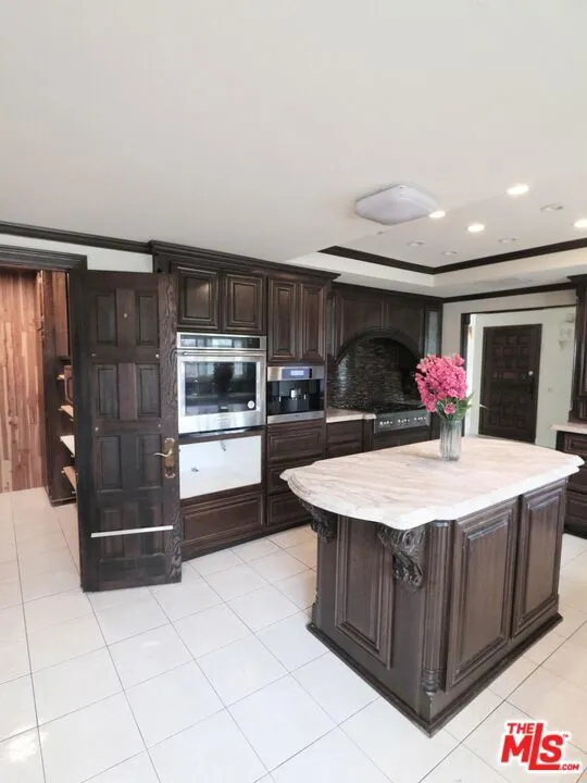 13716 Penn Street #10 Whittier, CA 90602