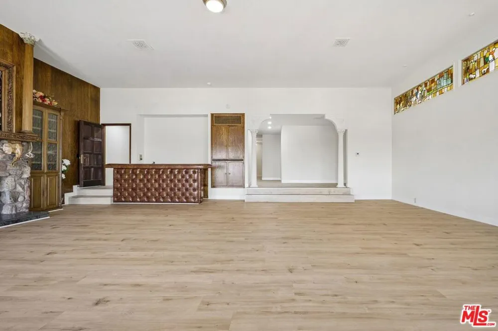 13716 Penn Street #10 Whittier, CA 90602