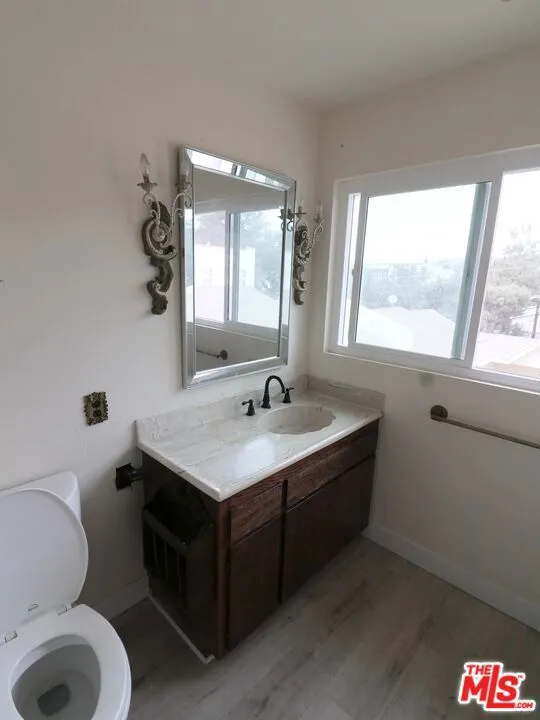 13716 Penn Street #10 Whittier, CA 90602