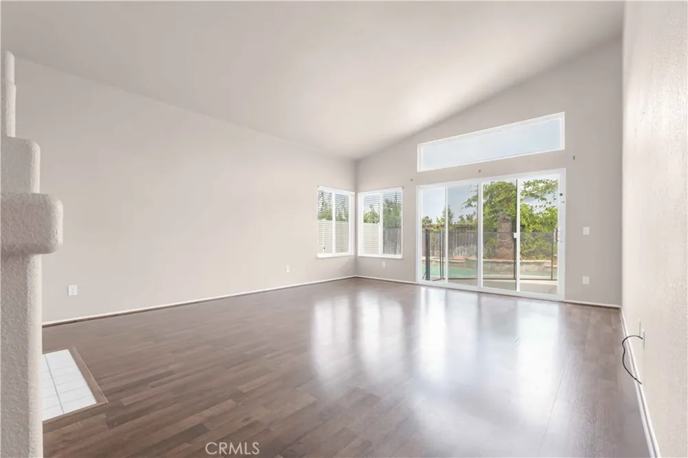 33408 Calle Cantu Temecula, CA 92592