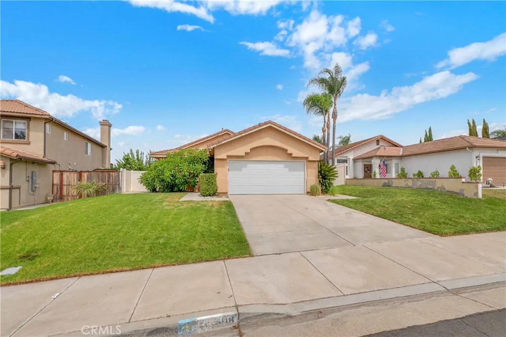 33408 Calle Cantu Temecula, CA 92592