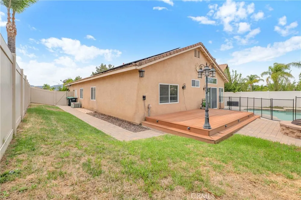 33408 Calle Cantu Temecula, CA 92592
