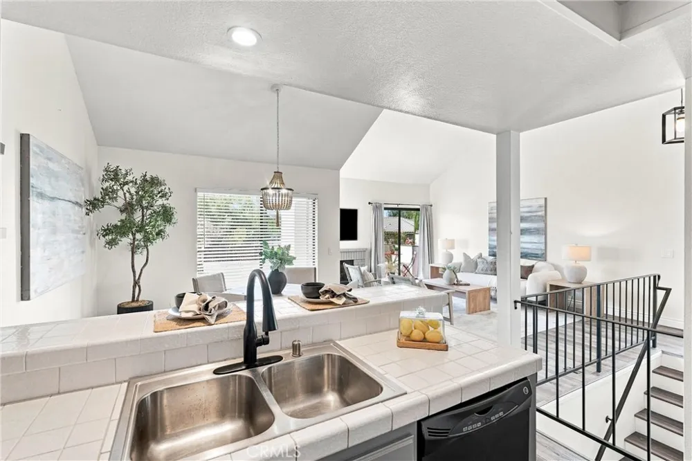 4707 E Via La Paloma #6 Orange, CA 92869