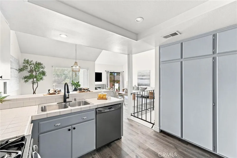 4707 E Via La Paloma #6 Orange, CA 92869