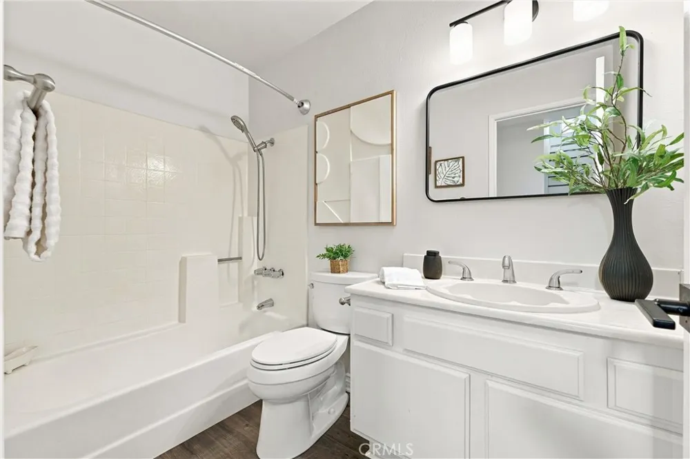 4707 E Via La Paloma #6 Orange, CA 92869