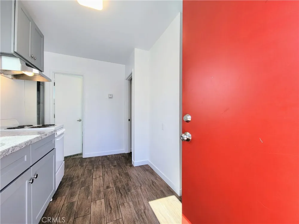 4514 Linden Long Beach, CA 90807