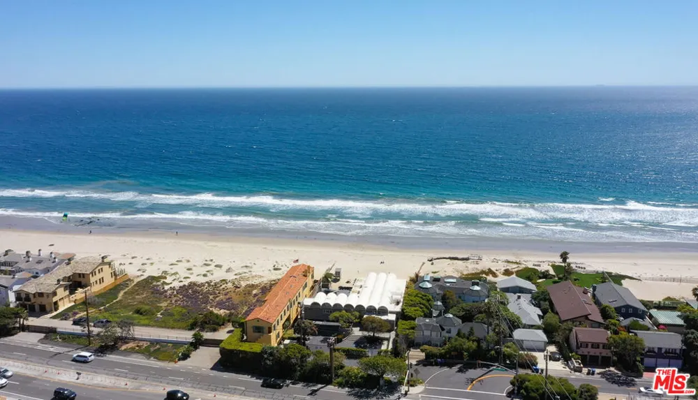 6225 Frondosa Drive Malibu, CA 90265