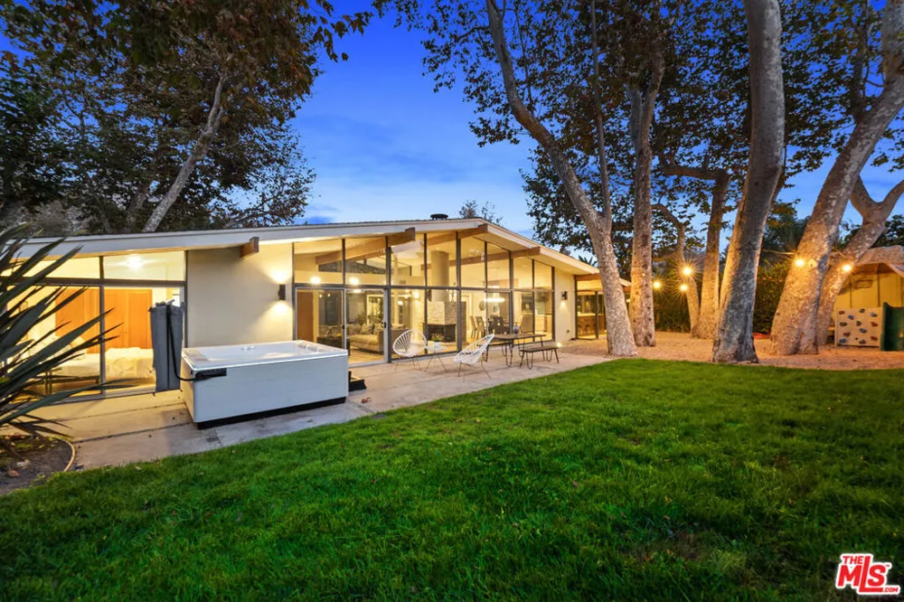 6225 Frondosa Drive Malibu, CA 90265