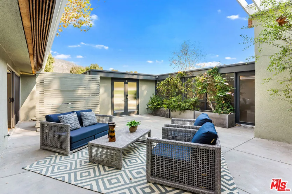 6225 Frondosa Drive Malibu, CA 90265
