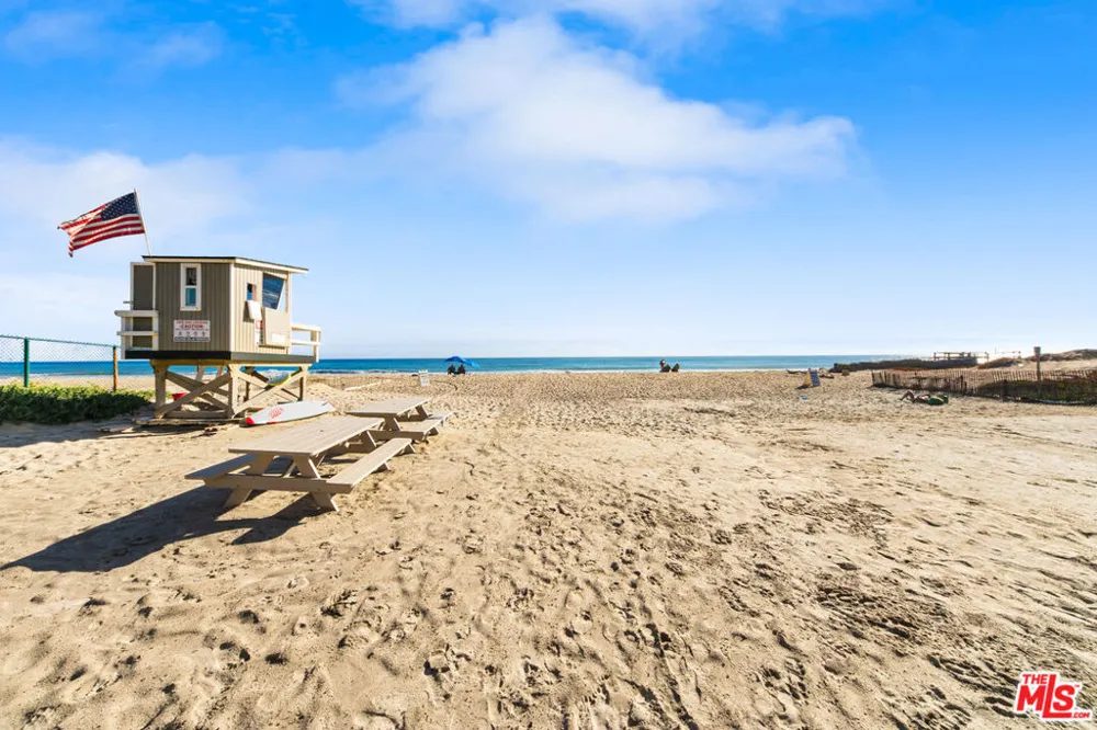 6225 Frondosa Drive Malibu, CA 90265