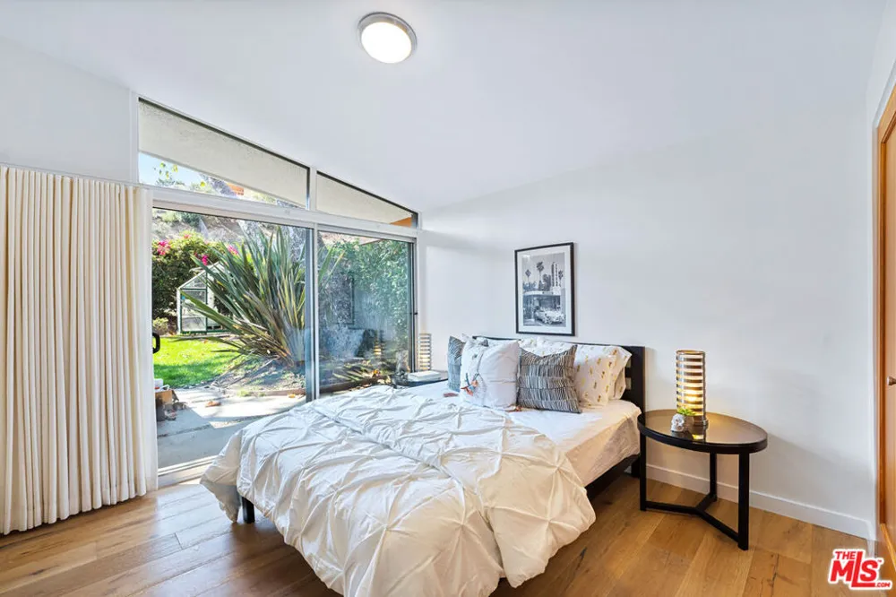 6225 Frondosa Drive Malibu, CA 90265