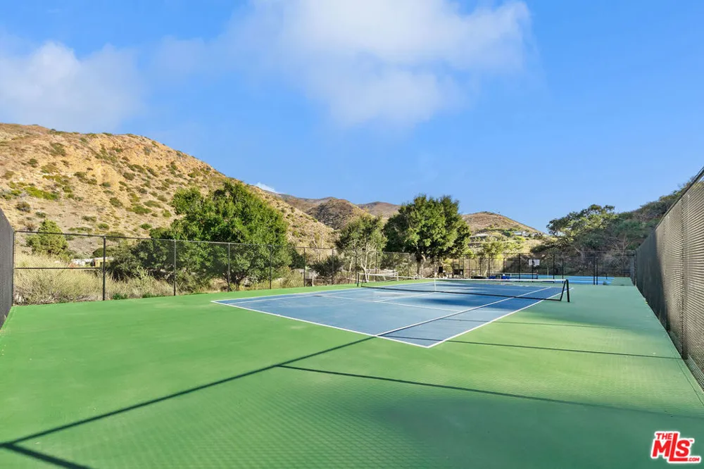 6225 Frondosa Drive Malibu, CA 90265