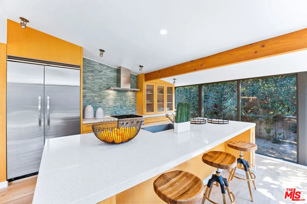 6225 Frondosa Drive Malibu, CA 90265