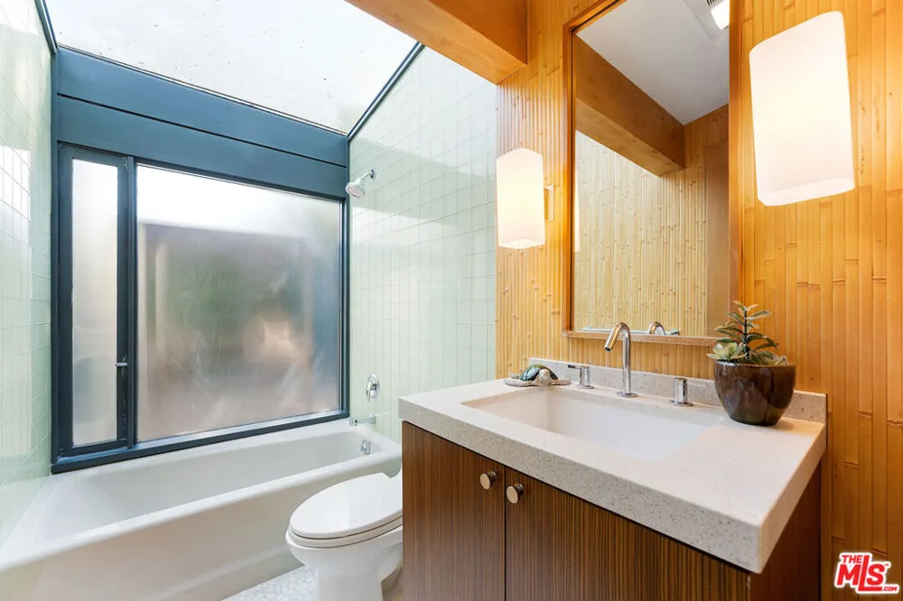 6225 Frondosa Drive Malibu, CA 90265