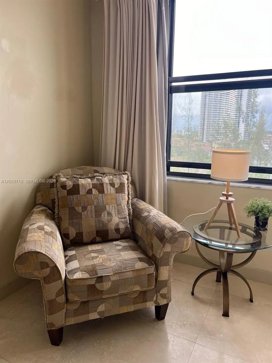 18151 NE 31st Ct #1005 Aventura, FL 33160
