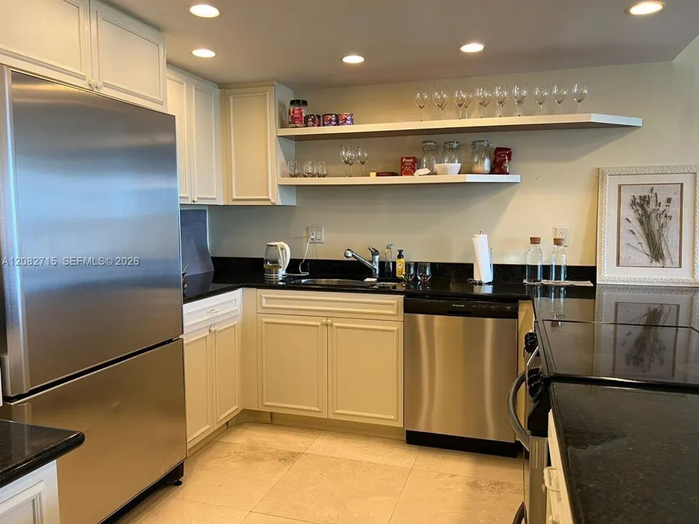 18151 NE 31st Ct #1005 Aventura, FL 33160