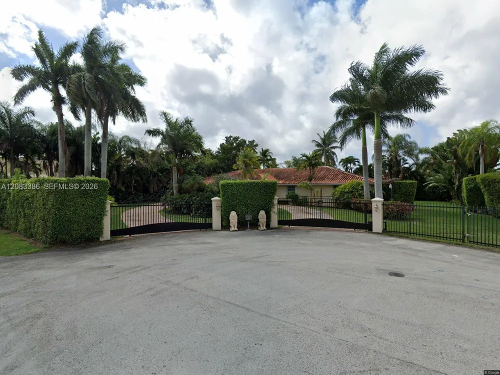 7080 SW 98th Ave Miami, FL 33173