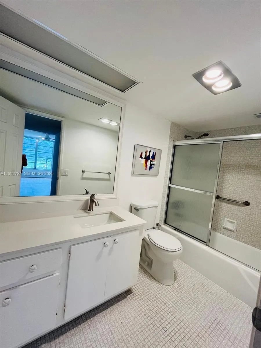 3000 S Course Dr #304 Pompano Beach, FL 33069