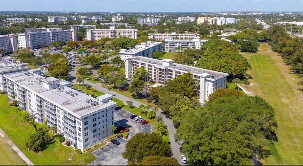 3000 S Course Dr #304 Pompano Beach, FL 33069