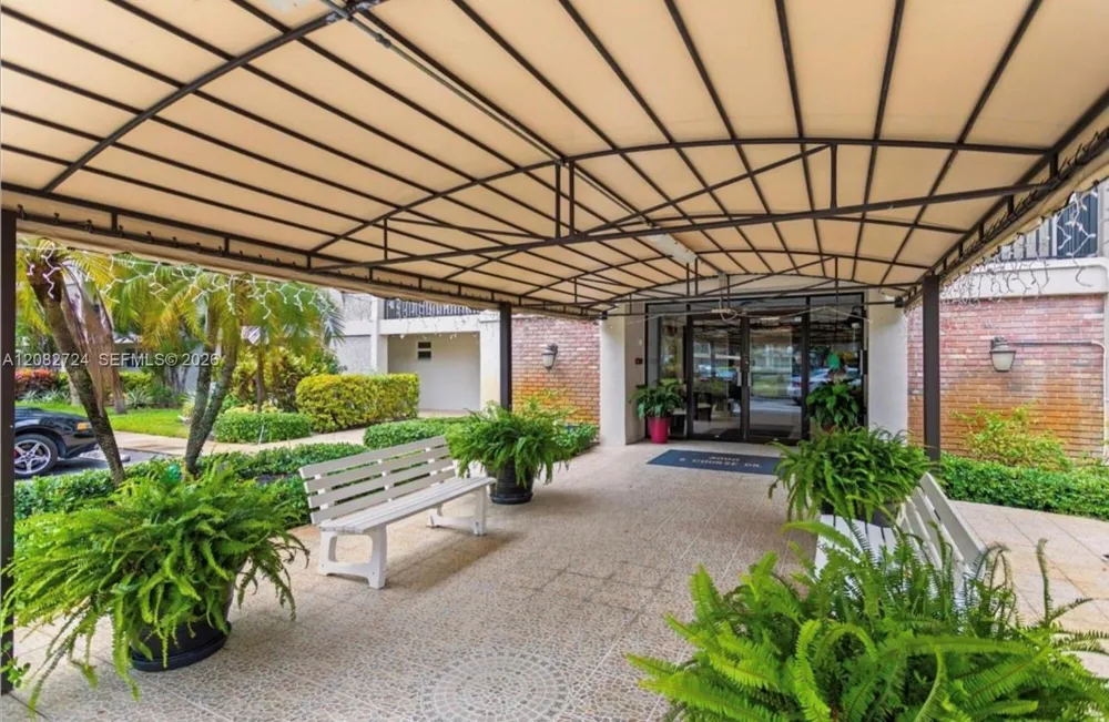 3000 S Course Dr #304 Pompano Beach, FL 33069