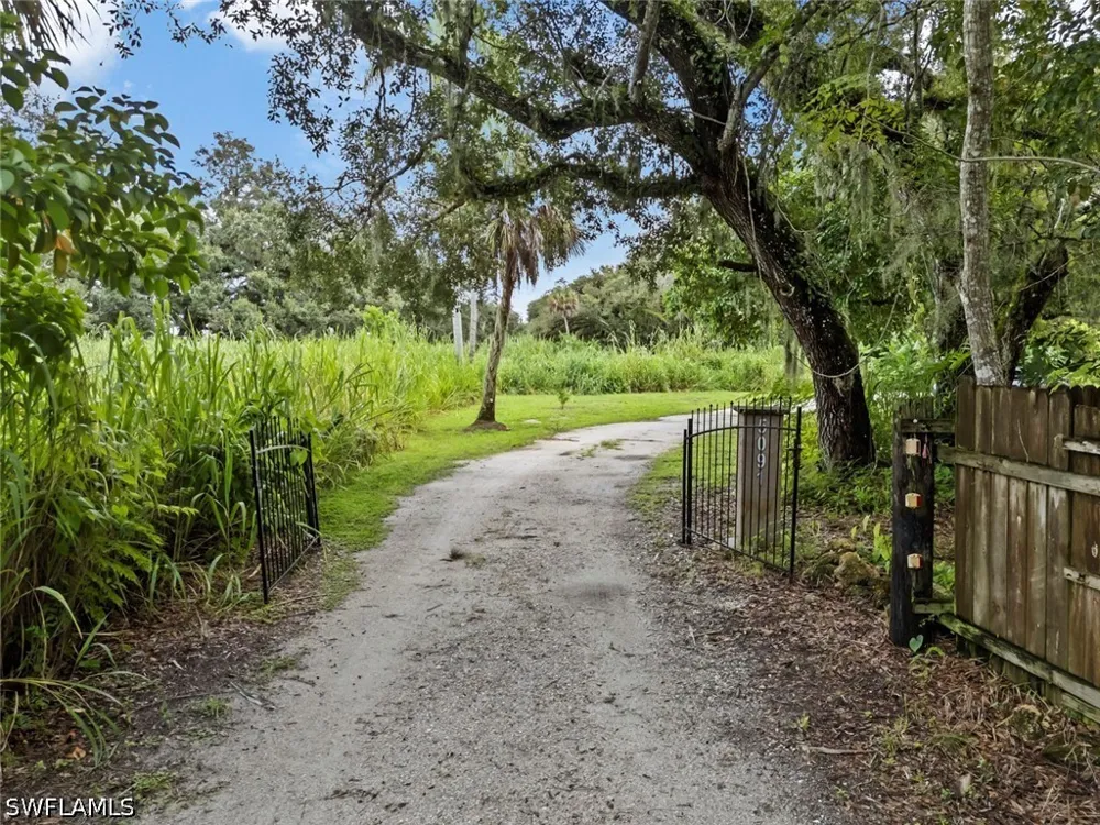 Muddy Lane Fort Myers, FL 33905