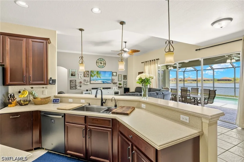 Grove Drive Naples, FL 34120