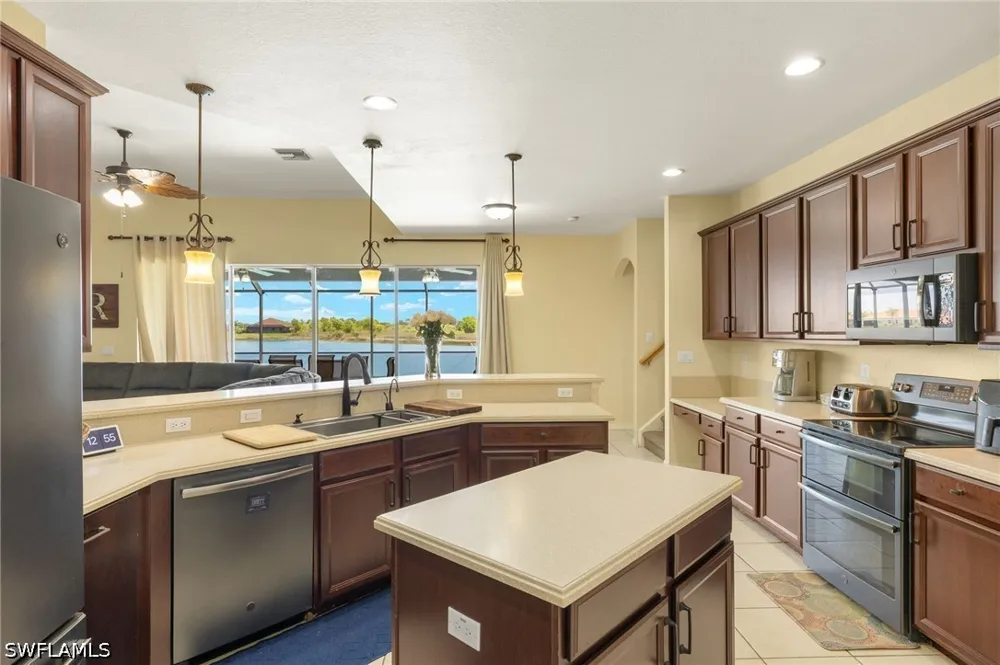 Grove Drive Naples, FL 34120