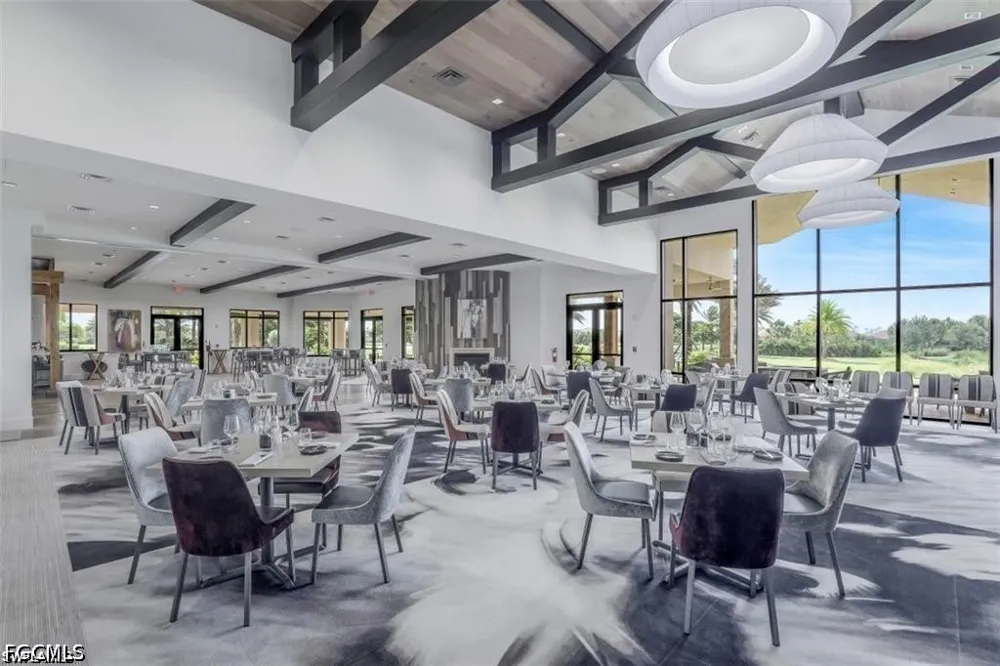 Savona Court Naples, FL 34119