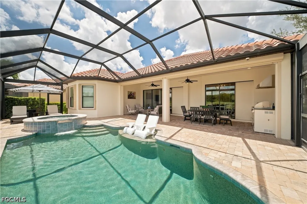 Savona Court Naples, FL 34119