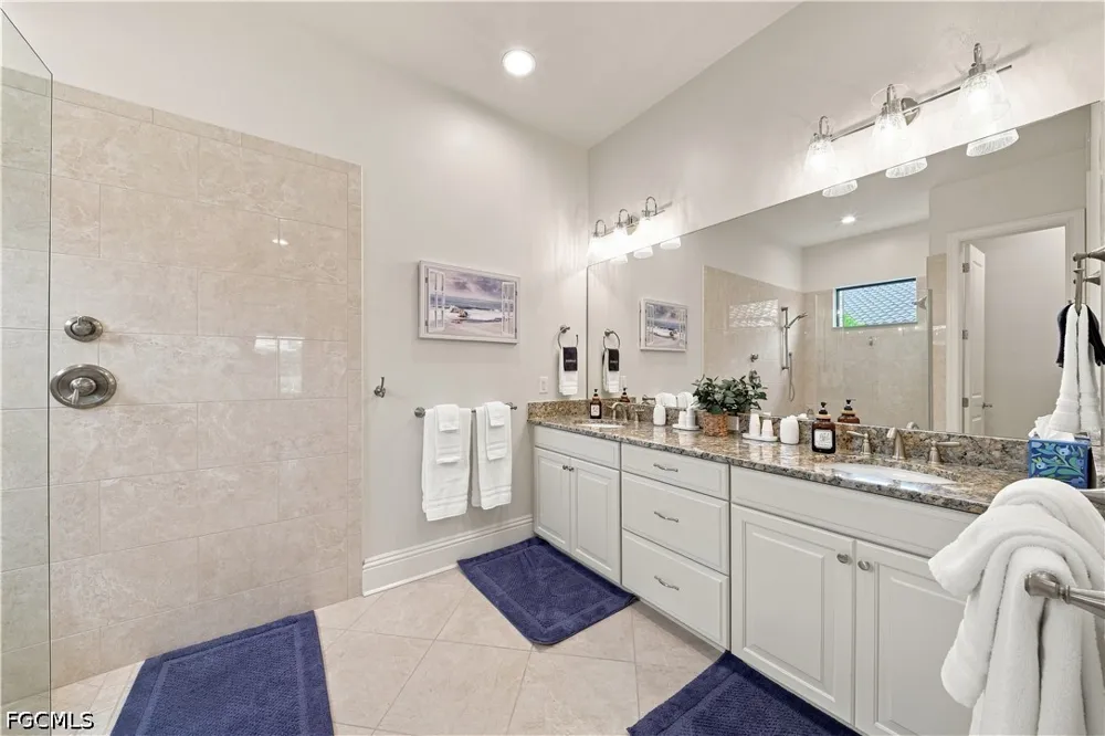 Savona Court Naples, FL 34119