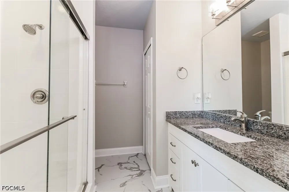 39th Street SW Lehigh Acres, FL 33976