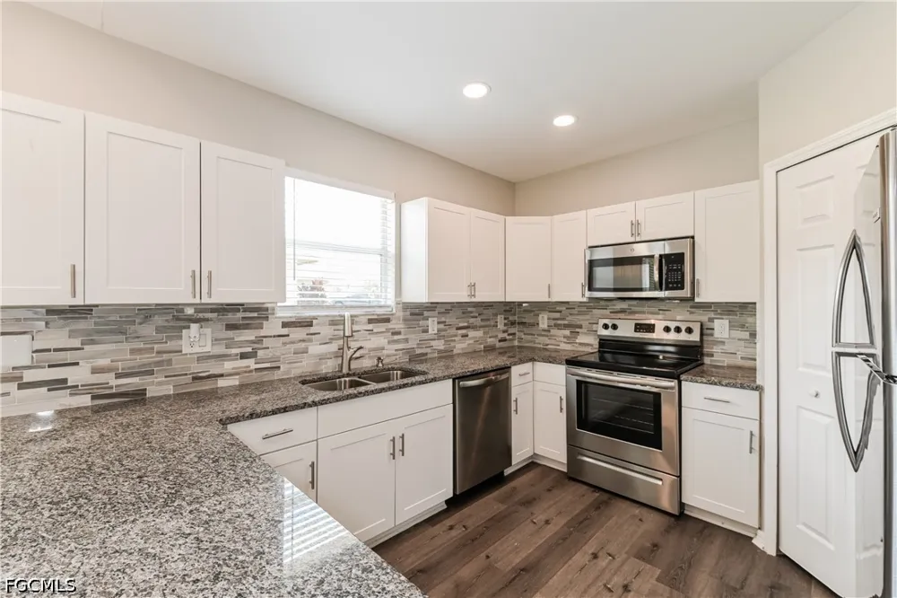 39th Street SW Lehigh Acres, FL 33976