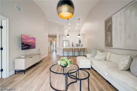 Pebble Creek Circle #302