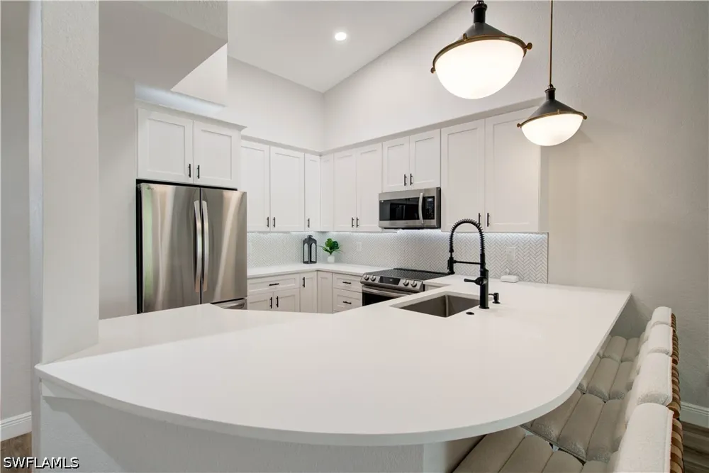 Pebble Creek Circle #302 Naples, FL 34108