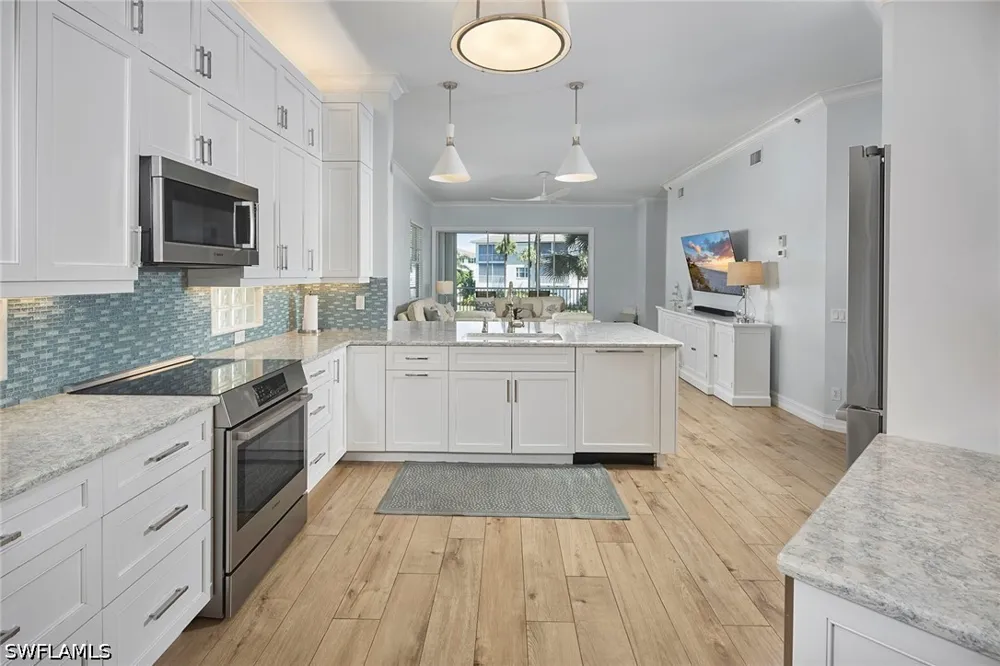 Bentwater Circle #101 Naples, FL 34108