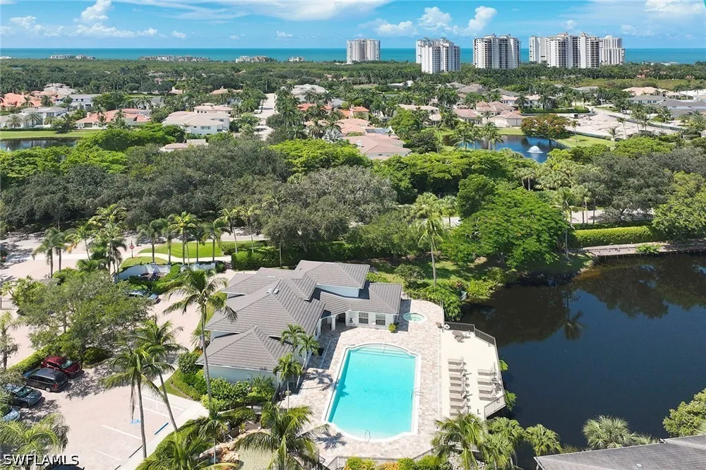 Bentwater Circle #101 Naples, FL 34108
