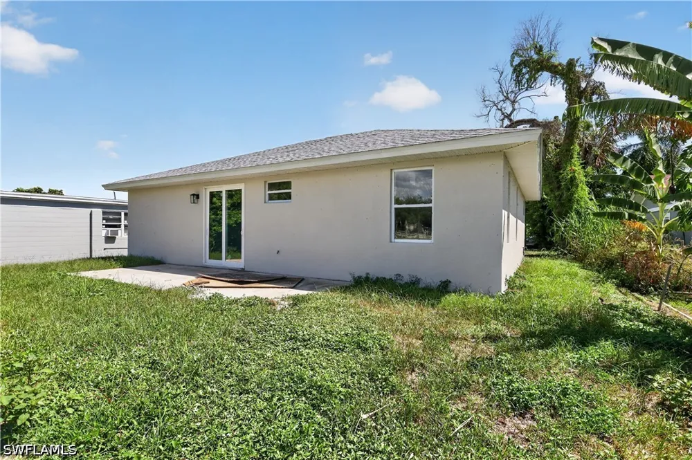 2nd Street Fort Myers, FL 33916