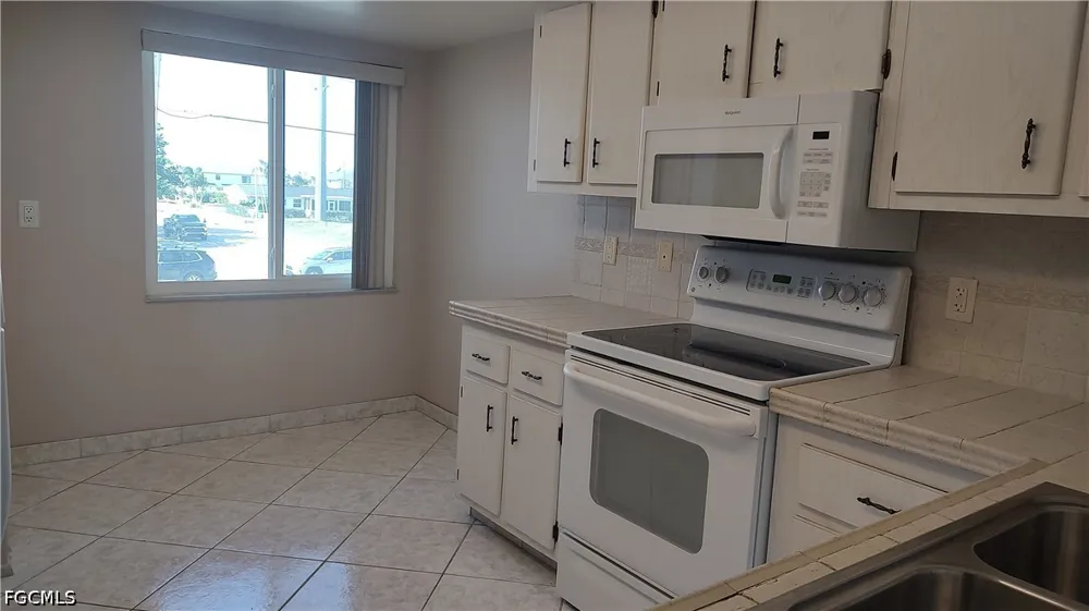 Santa Barbara Boulevard #E-3 Cape Coral, FL 33914