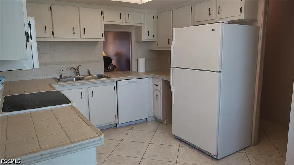 Santa Barbara Boulevard #E-3 Cape Coral, FL 33914