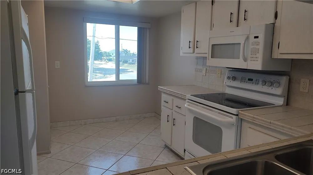 Santa Barbara Boulevard #E-3 Cape Coral, FL 33914