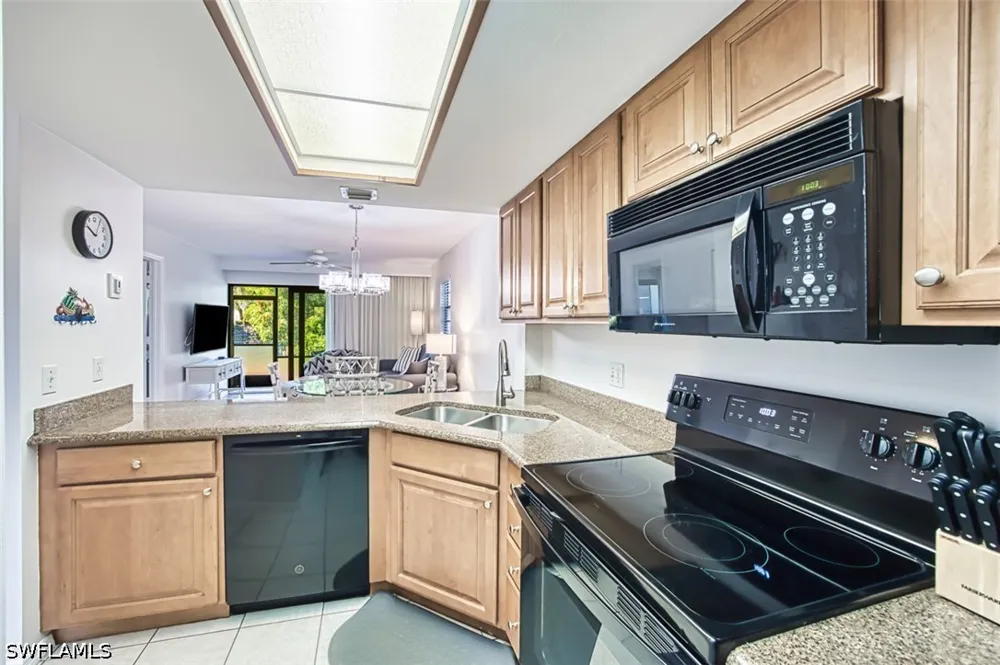 Neapolitan Way #153 Naples, FL 34103