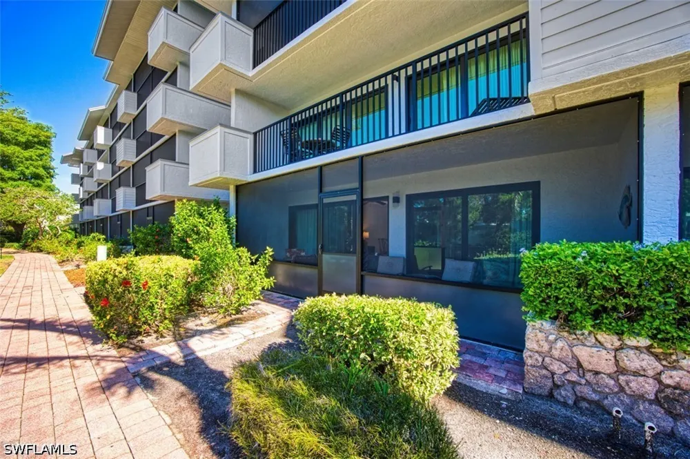 Neapolitan Way #153 Naples, FL 34103