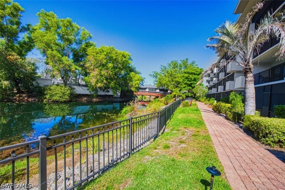 Neapolitan Way #153 Naples, FL 34103