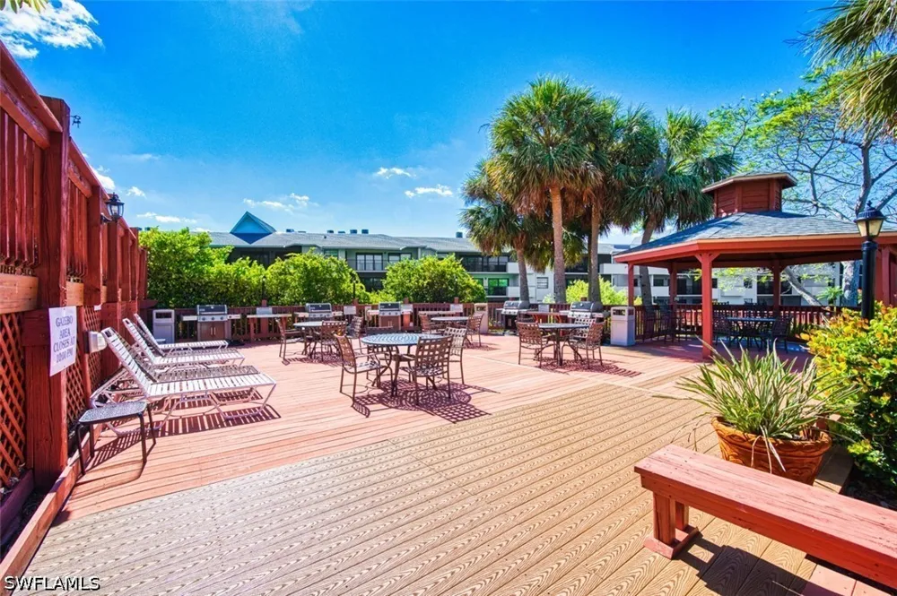 Neapolitan Way #153 Naples, FL 34103